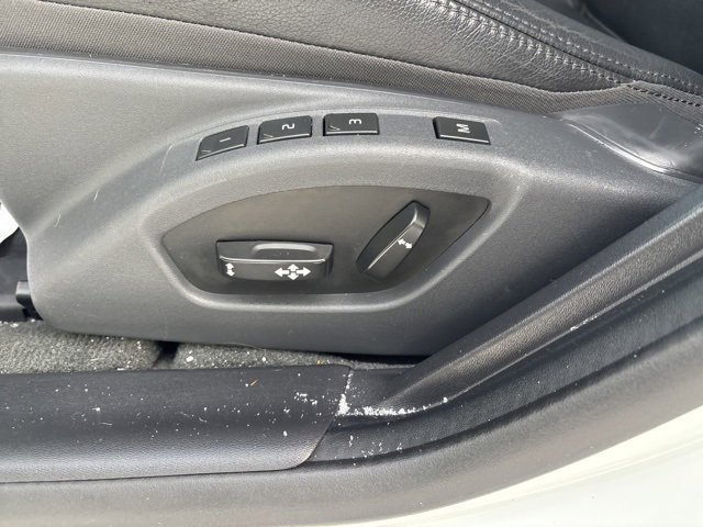 Used 2017 Volvo V60 T5 Premier w/ Convenience Package image 5