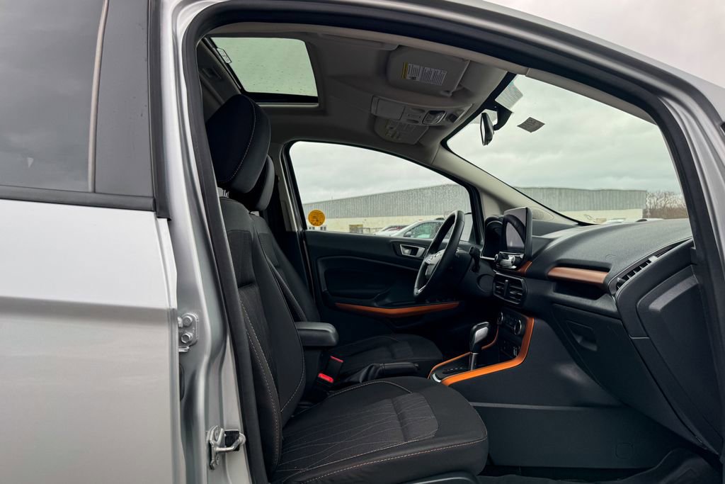 Certified 2022 Ford EcoSport SE w/ SE Convenience Package image 12