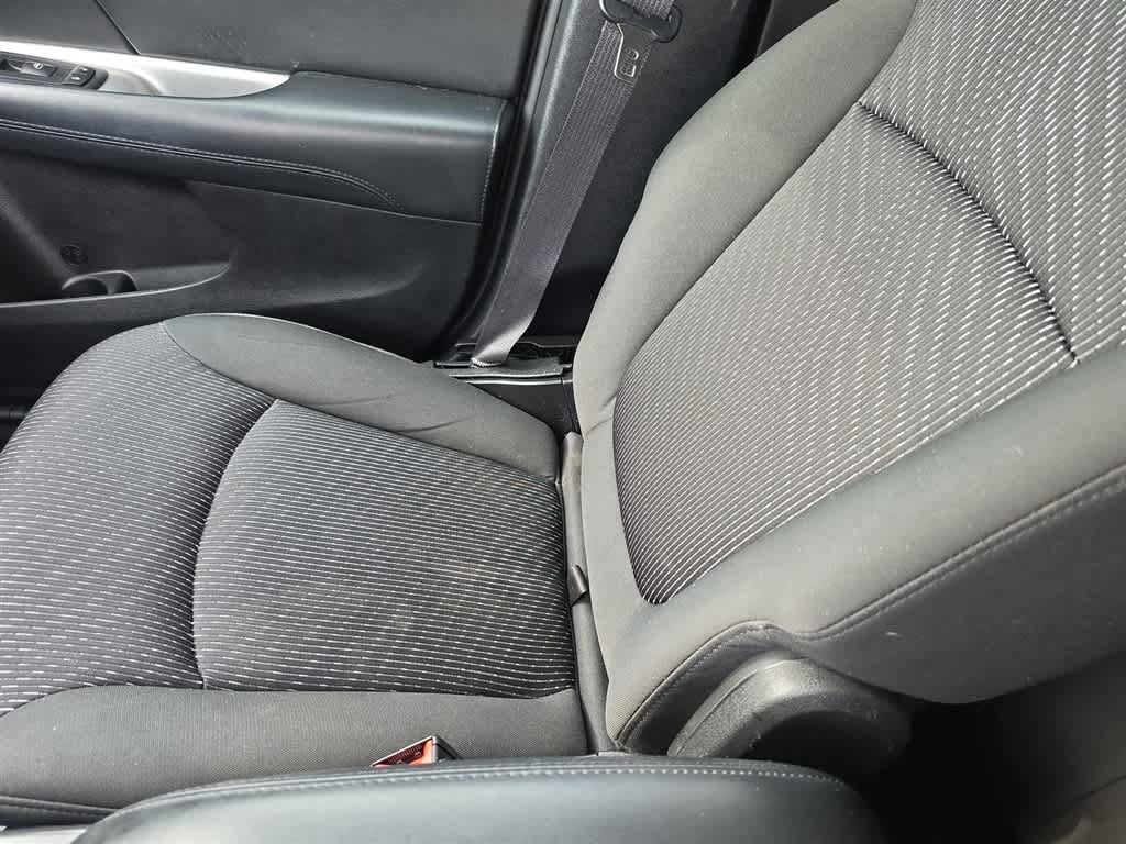 Used 2017 Dodge Journey SXT w/ Comfort/Convenience Group AWD/4WD image 24