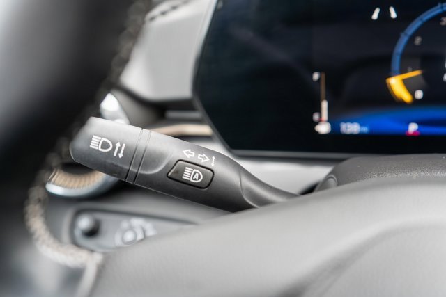 Used 2024 Chevrolet Trax ACTIV w/ Driver Confidence Package image 22