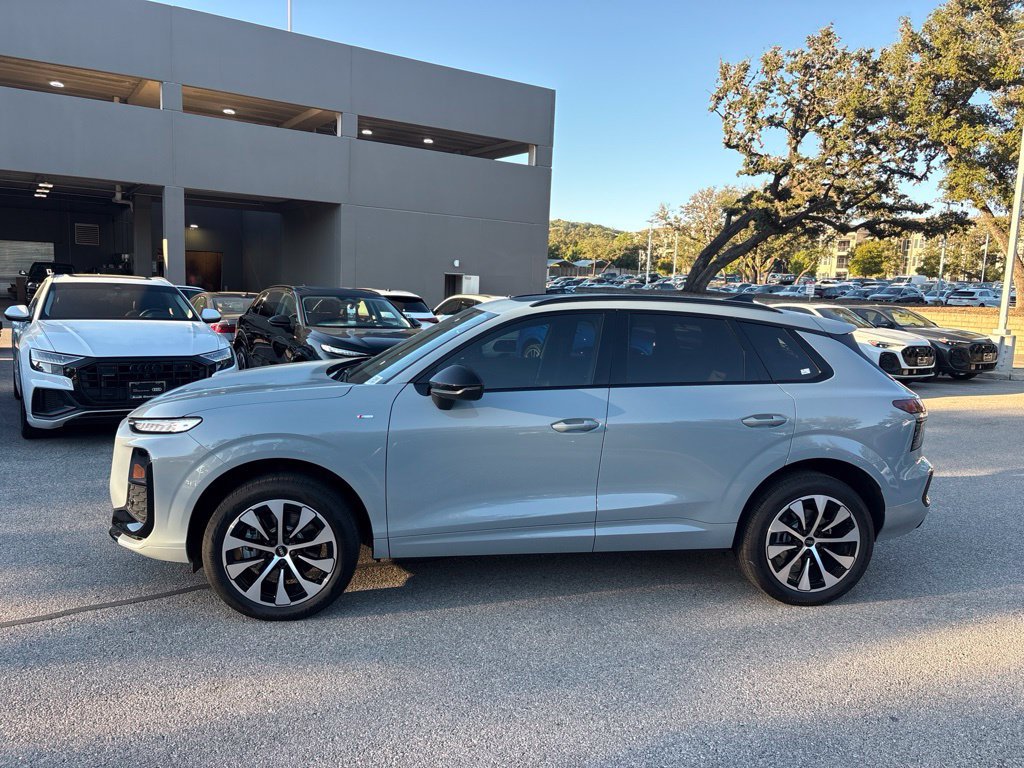 New 2026 Audi Q3 quattro 2.0T AWD/4WD image 9