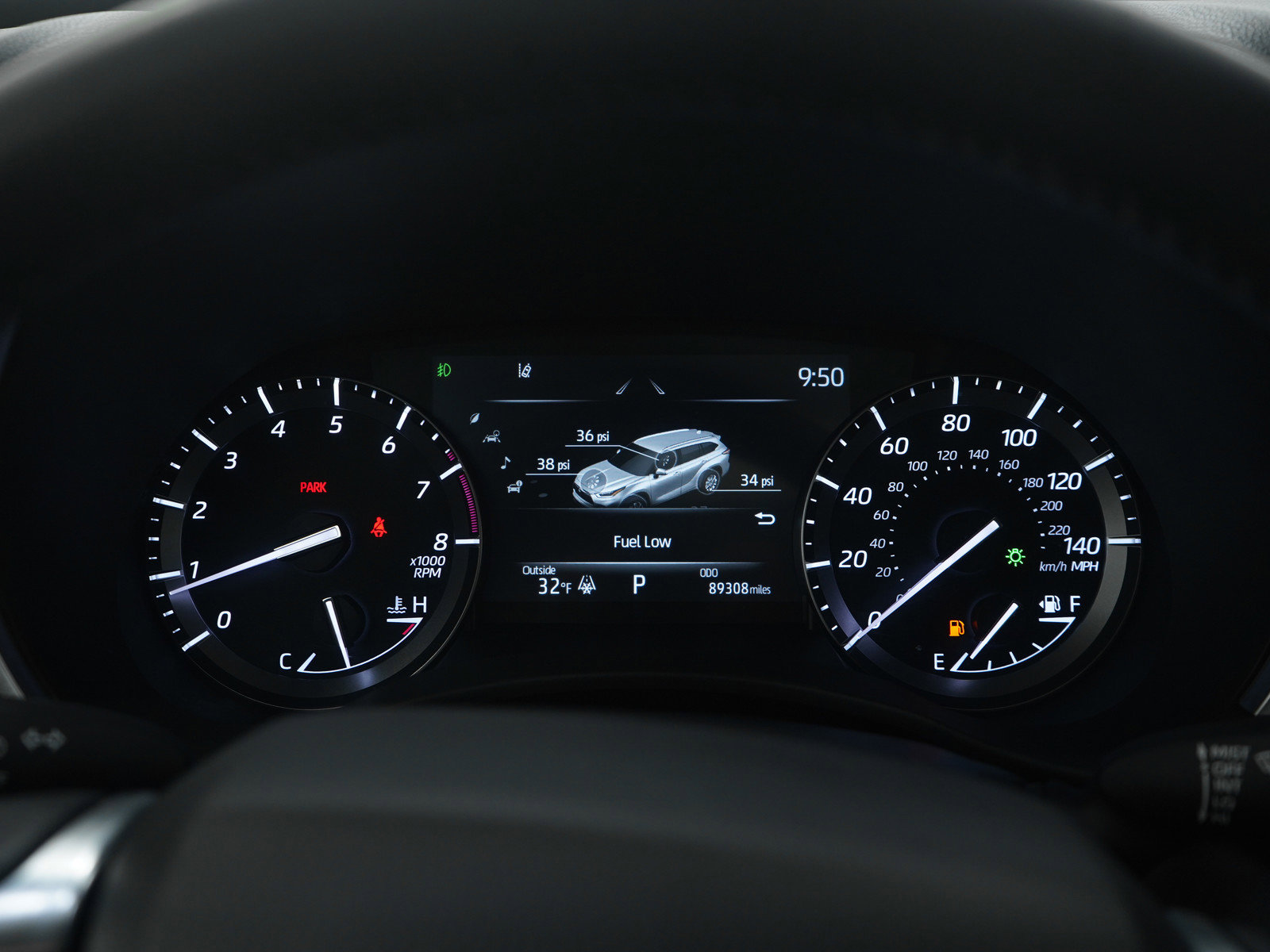 Used 2021 Toyota Highlander XLE image 26