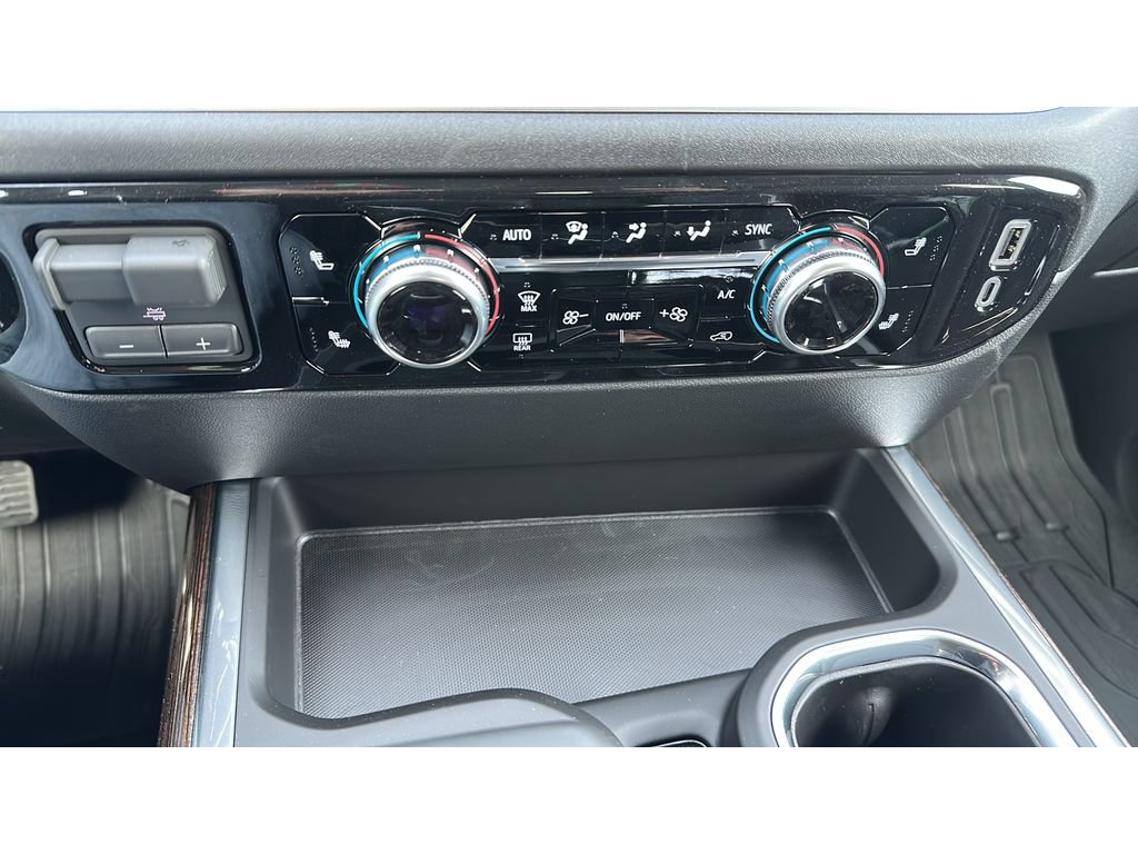 New 2026 GMC Sierra 1500 Elevation w/ Elevation Premium Package AWD/4WD image 17
