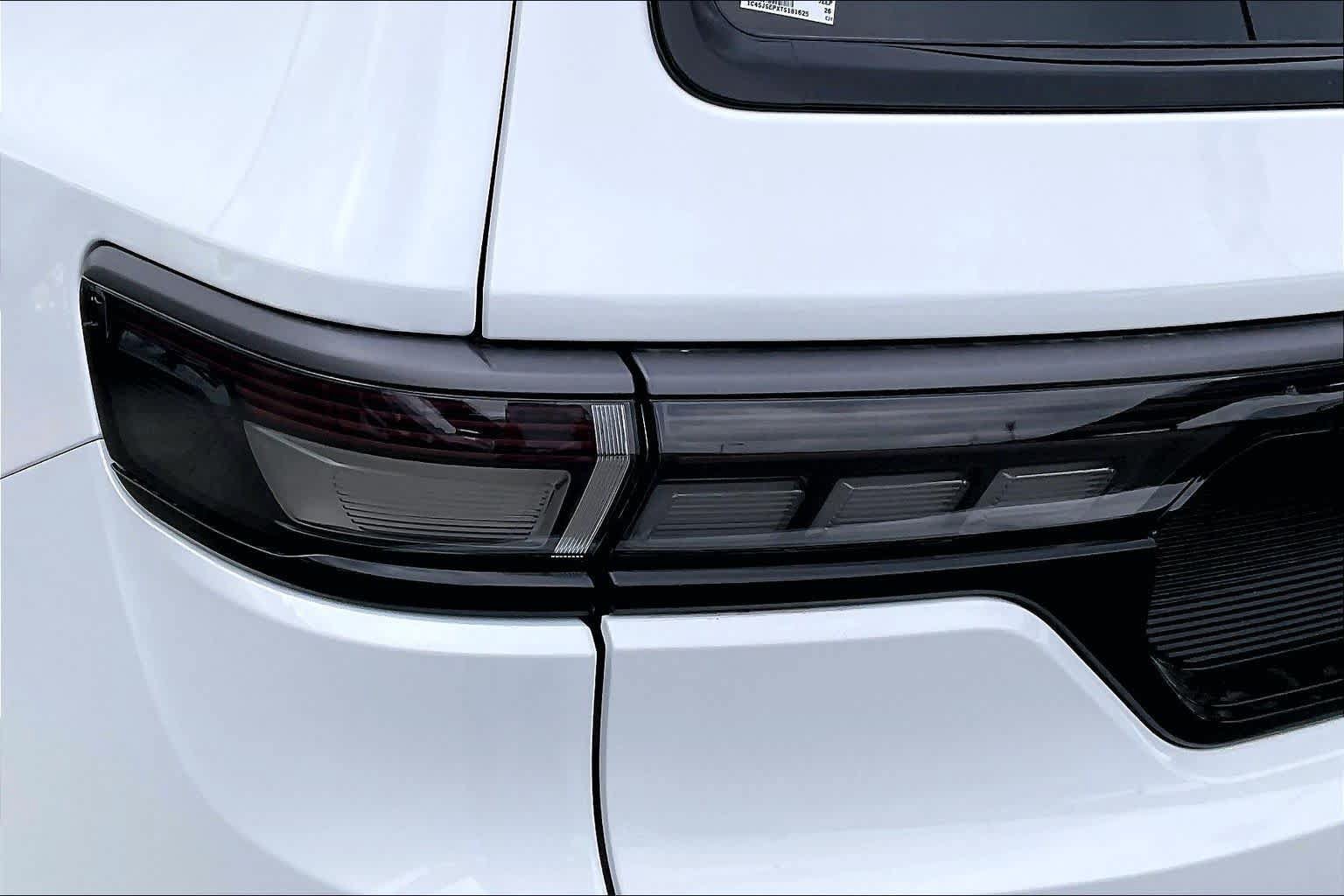 New 2026 Jeep Grand Wagoneer L Summit AWD/4WD image 11
