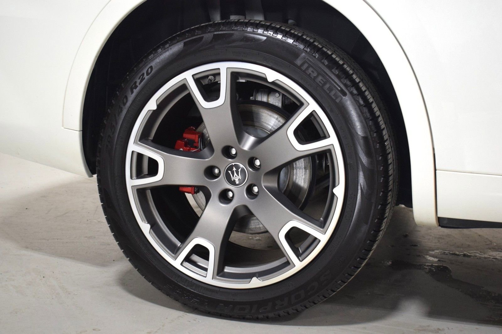 Used 2022 Maserati Levante Modena image 17