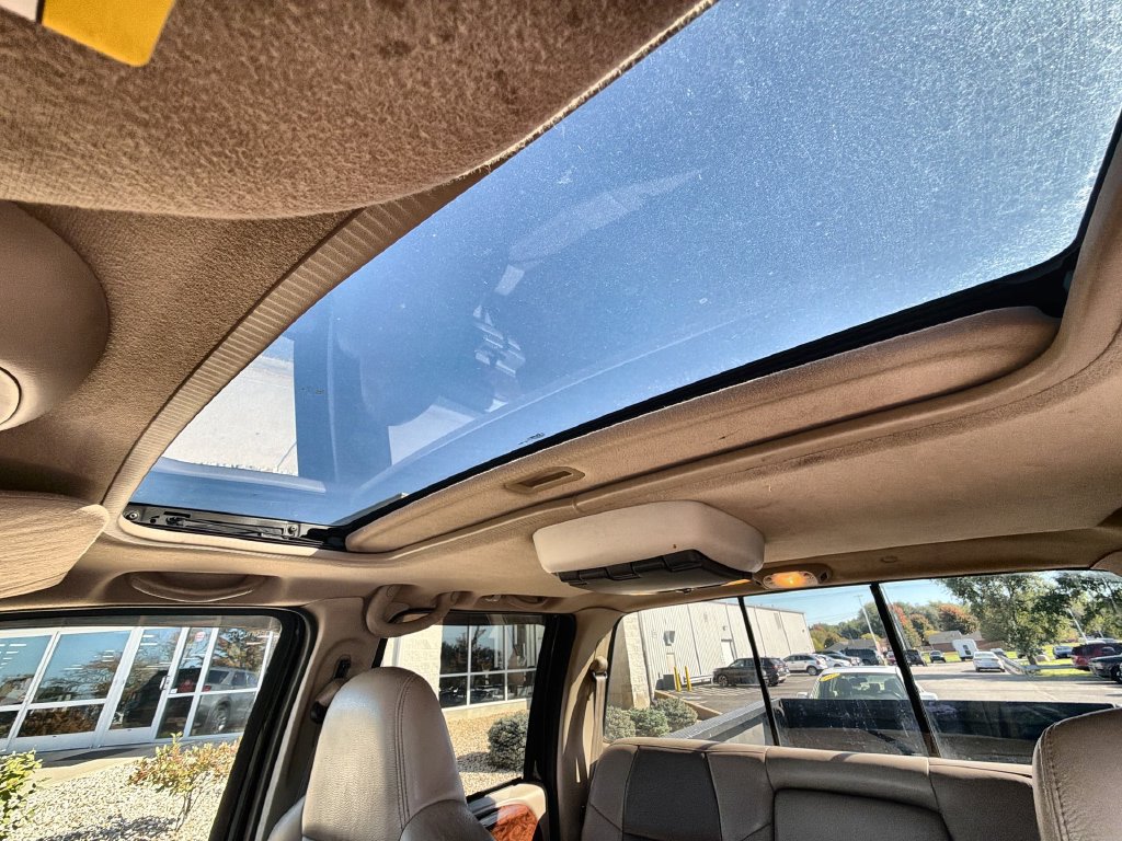 Used 2003 Ford F250 XL RWD image 16