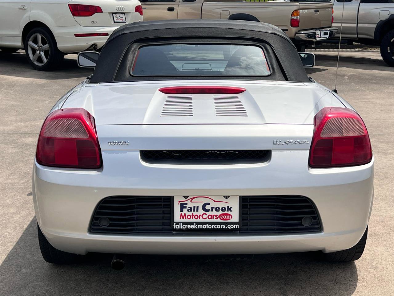 Used 2002 Toyota MR2 RWD image 9
