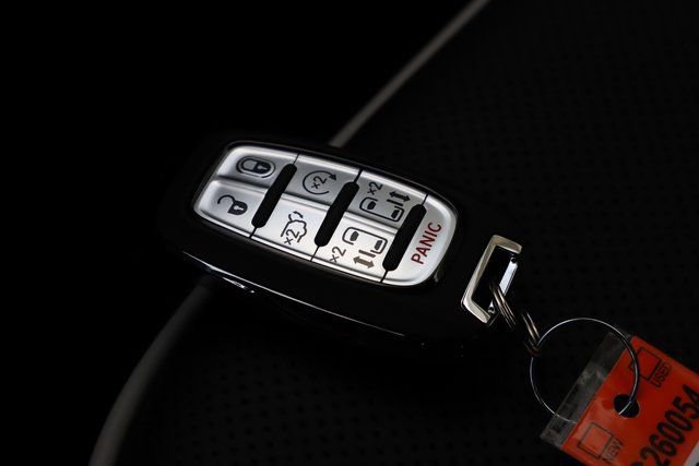 New 2026 Chrysler Pacifica Limited w/ S Appearance Package image 35