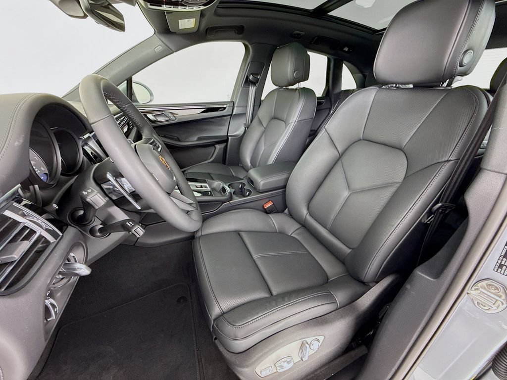 New 2026 Porsche Macan S AWD/4WD image 5