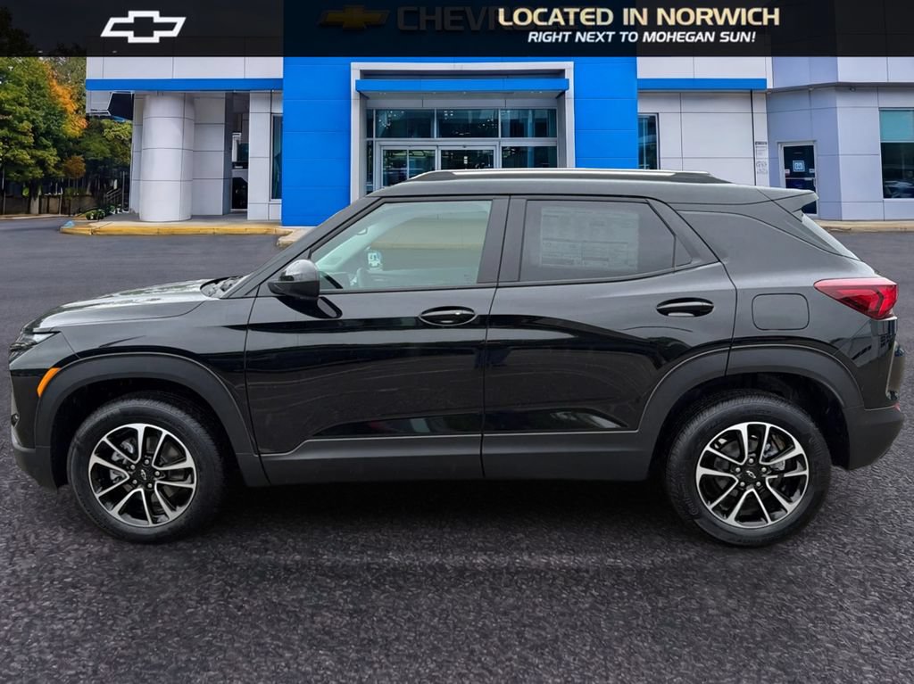 New 2026 Chevrolet TrailBlazer LT w/ Convenience Package AWD/4WD image 8