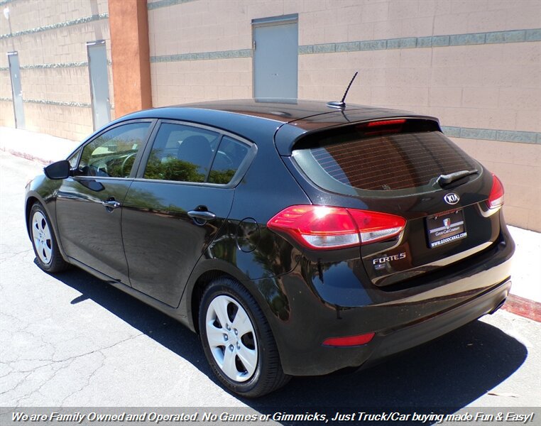 Used 2016 Kia Forte LX FWD image 6