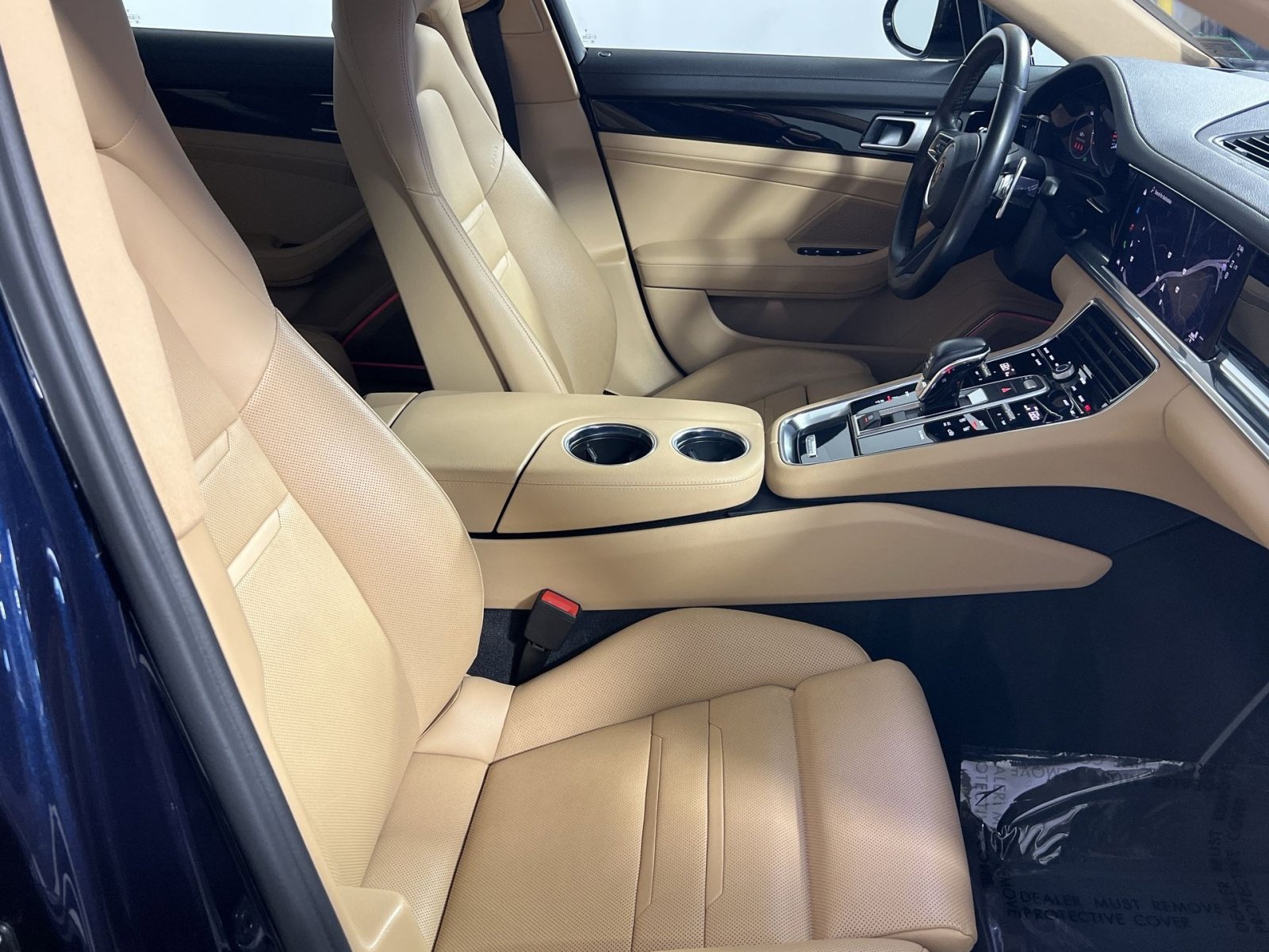 Used 2022 Porsche Panamera 4 image 28