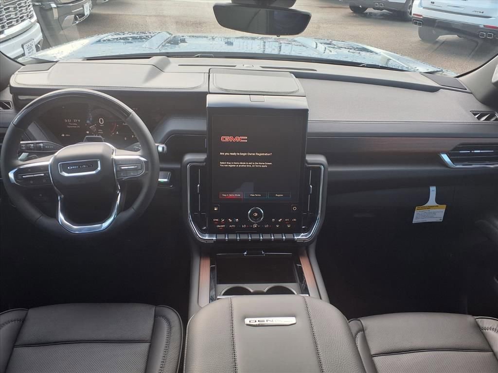 New 2026 GMC Yukon Denali w/ Denali Reserve Package image 3