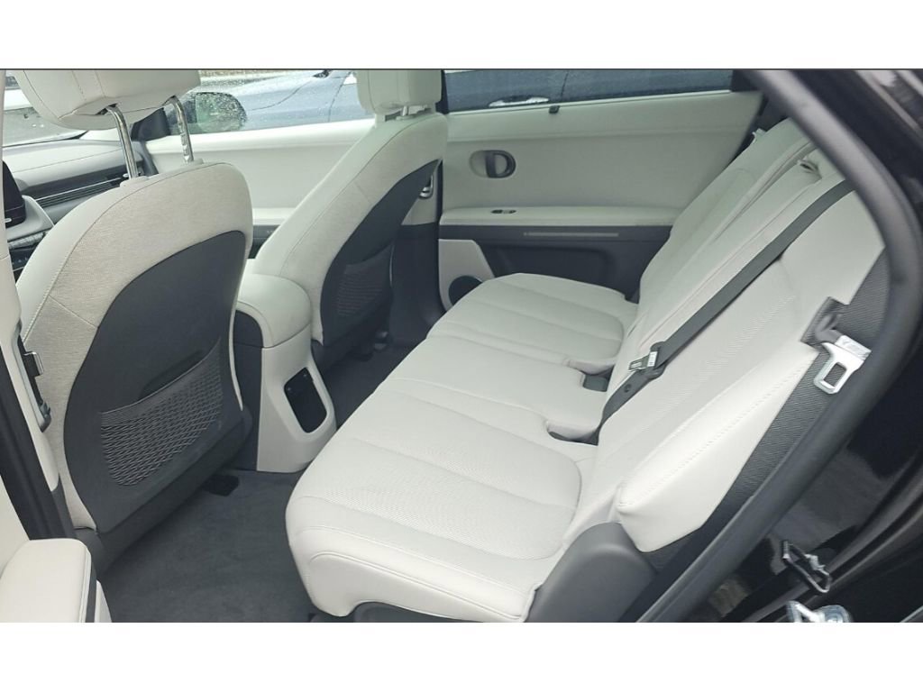 Used 2025 Hyundai Ioniq 5 Limited AWD/4WD image 6