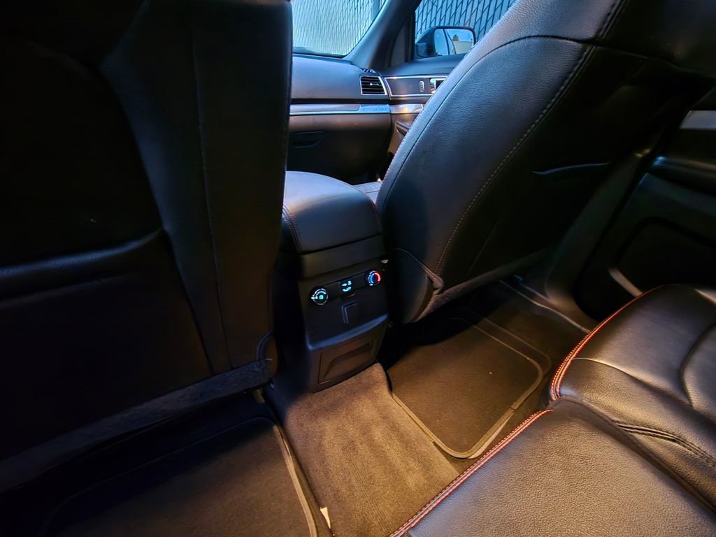 Used 2017 Ford Explorer Sport image 17