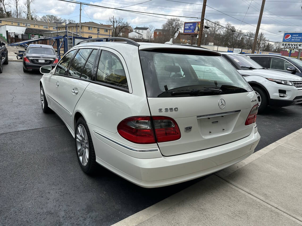 Used 2009 Mercedes-Benz E 350 4MATIC Wagon image 29