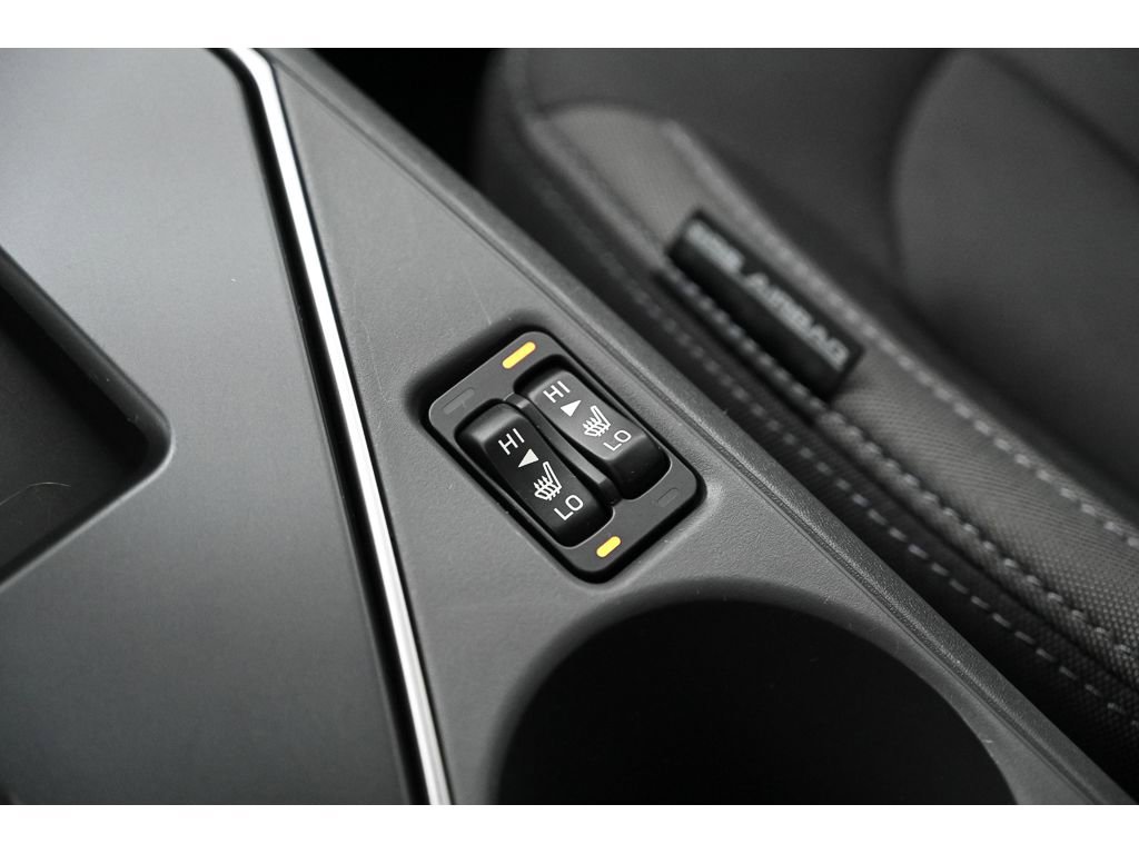 Used 2025 Subaru Crosstrek 2.0i Premium image 25