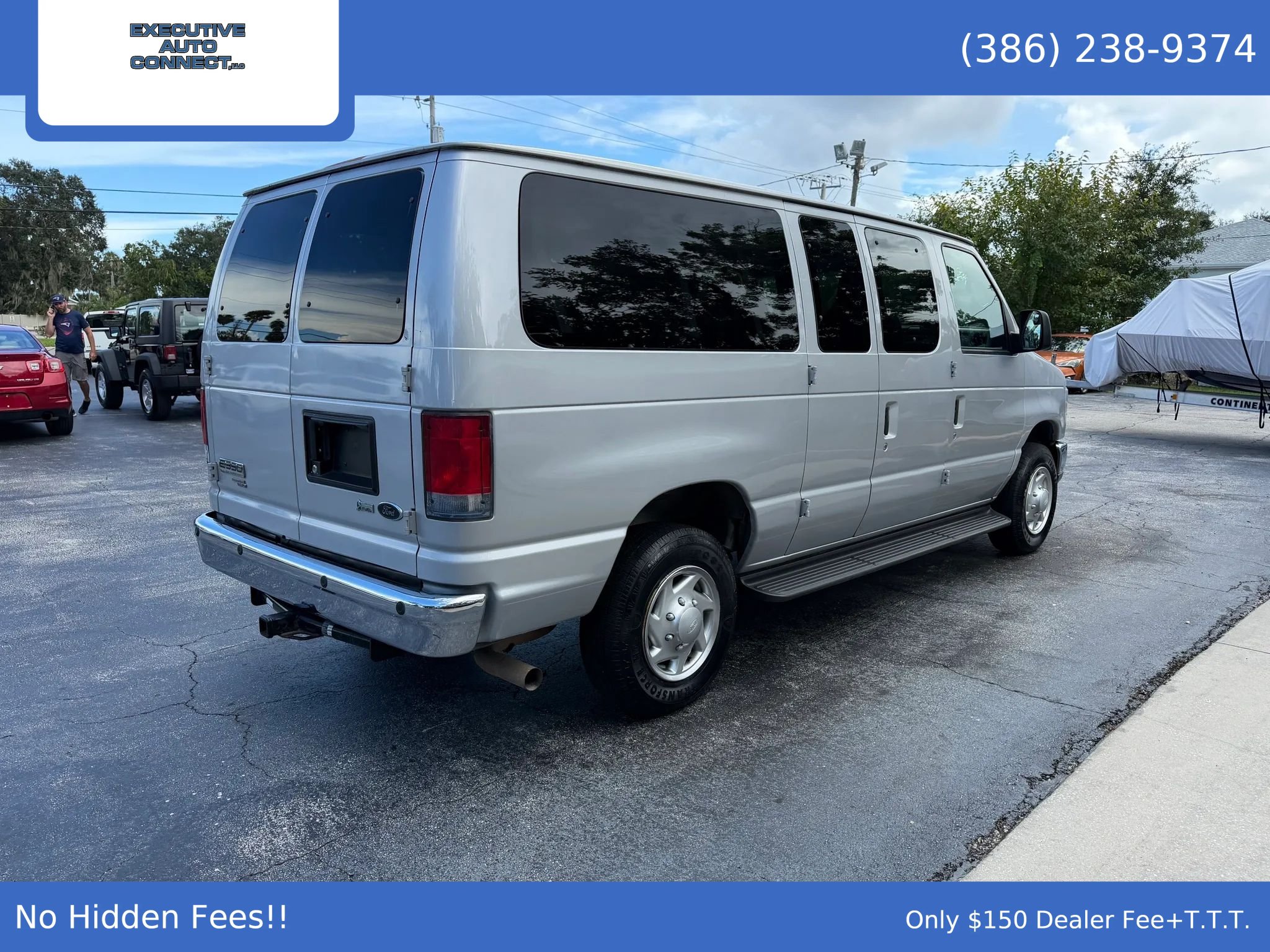 Used 2014 Ford E-350 and Econoline 350 XLT RWD image 5