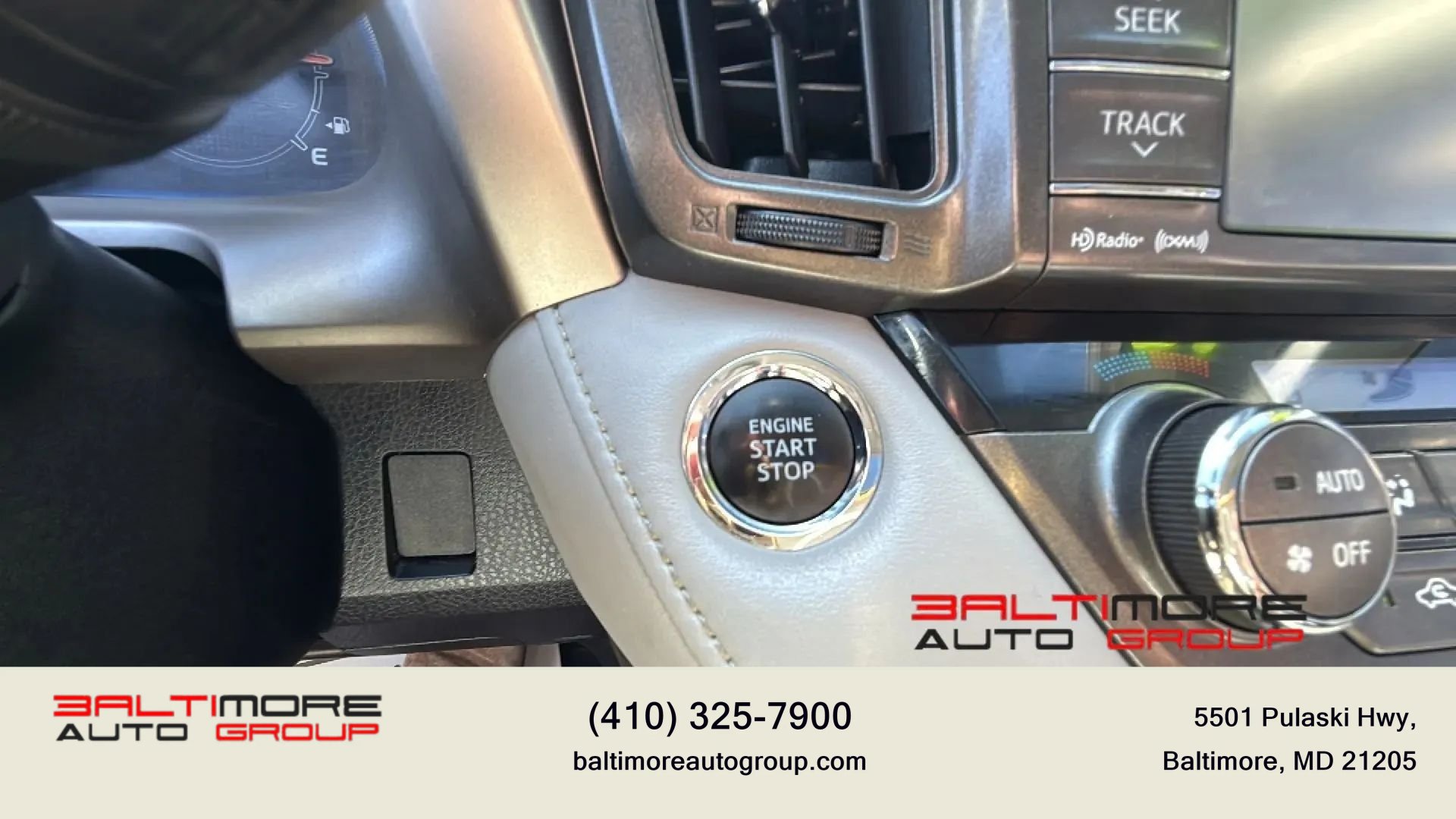 Used 2013 Toyota RAV4 Limited AWD/4WD image 38