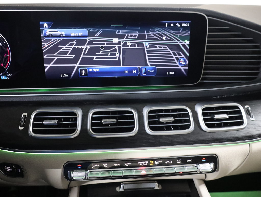 Used 2025 Mercedes-Benz GLS 450 4MATIC w/ AMG Line Exterior image 20