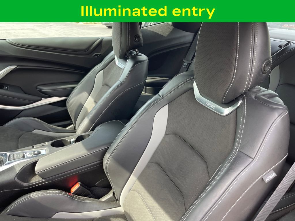 Used 2021 Chevrolet Camaro SS RWD image 14