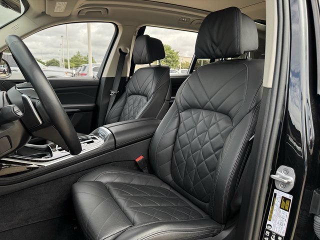 Used 2025 BMW X7 xDrive40i w/ Premium Package AWD/4WD image 29