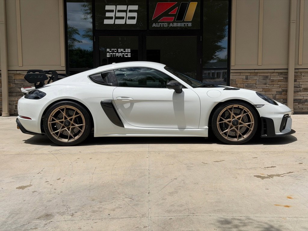Used 2023 Porsche 718 Cayman GT4 RS w/ Weissach Package RWD image 2