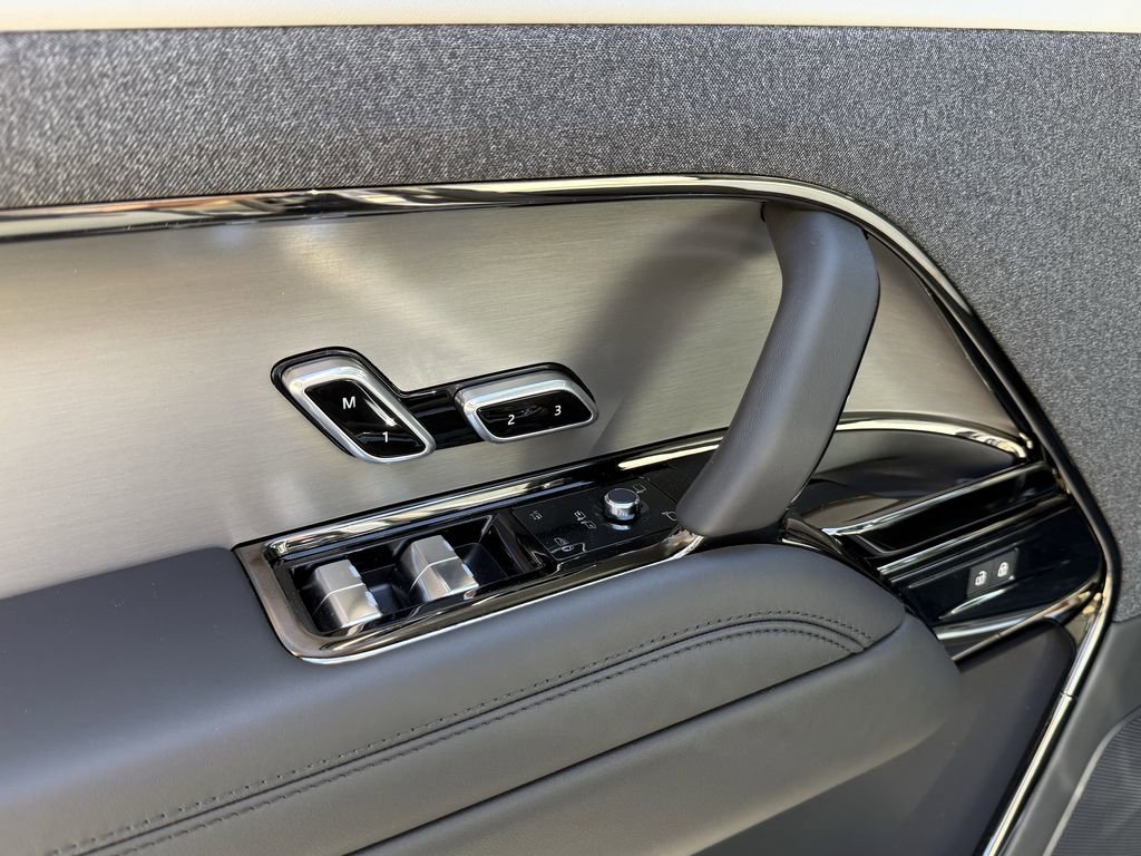 New 2026 Land Rover Range Rover Sport Dynamic SE image 17