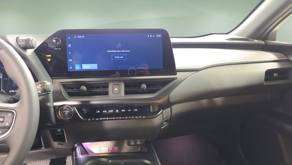 New 2026 Lexus UX 300h AWD image 18