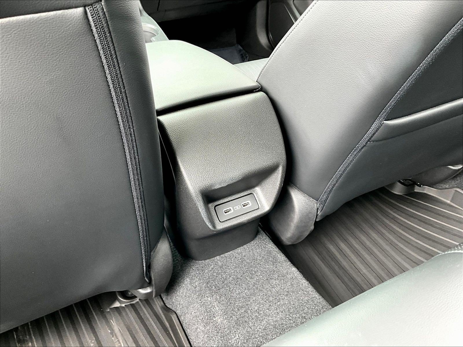 Used 2022 Honda Civic Touring image 10