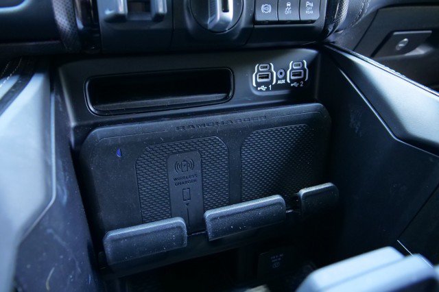 Used 2024 RAM 3500 Limited AWD/4WD image 15