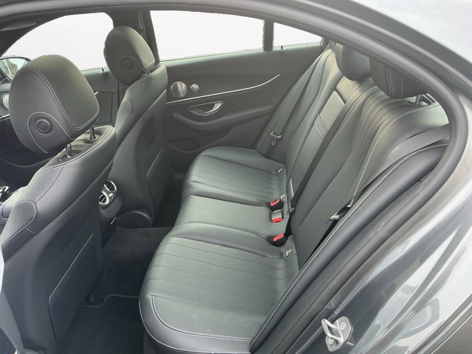 Used 2017 Mercedes-Benz E 300 4MATIC image 15
