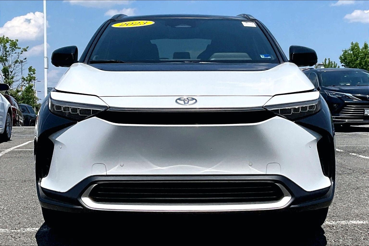 Used 2023 Toyota bZ4X AWD w/ Weather Package image 3