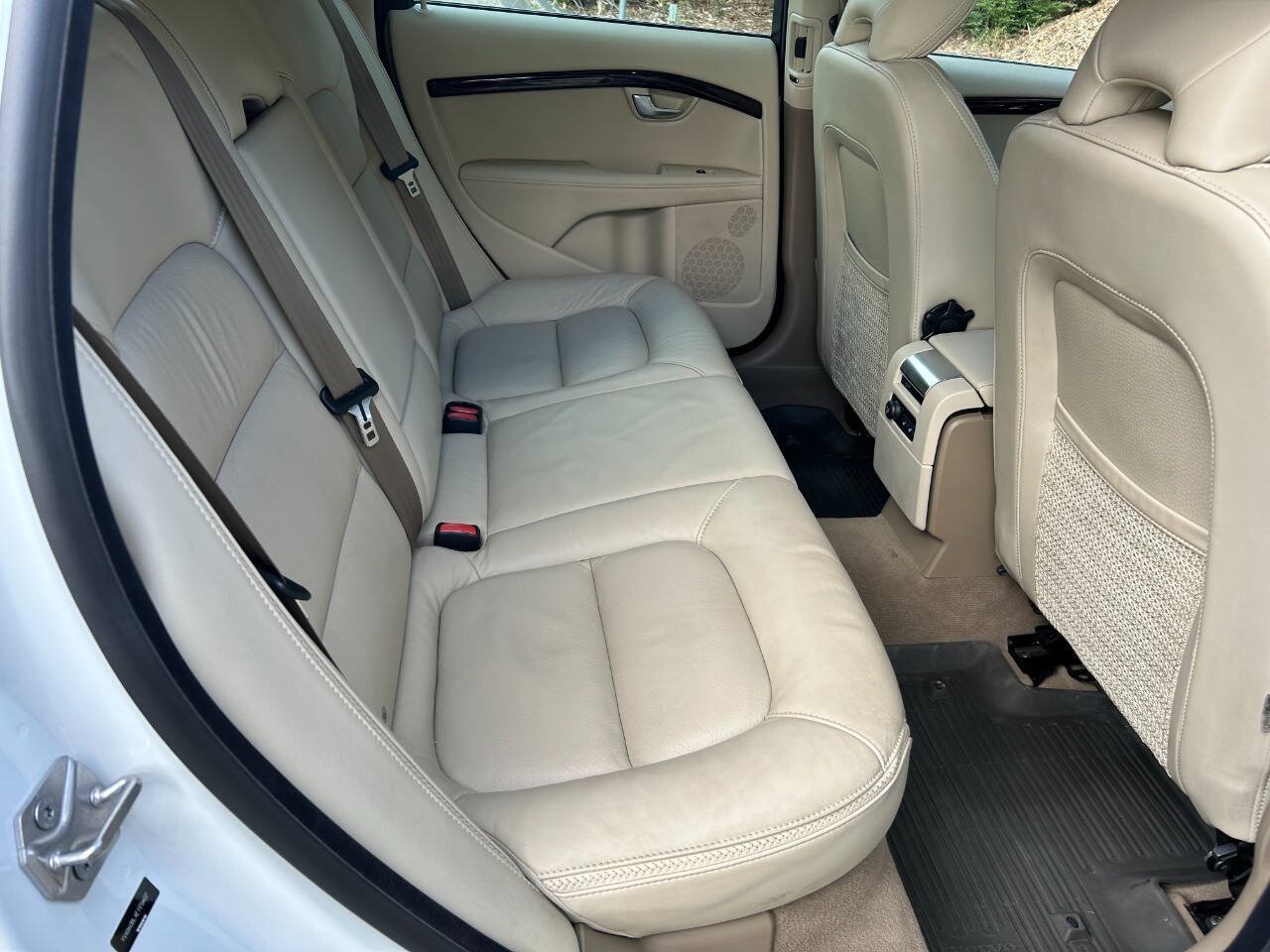 Used 2014 Volvo XC70 3.2 FWD image 39