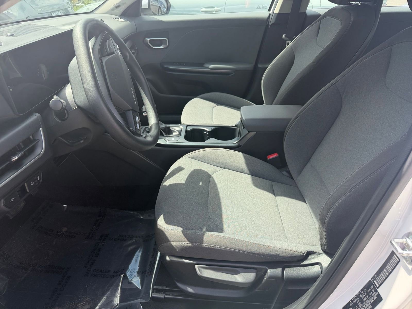 Used 2025 Kia K4 FWD image 25