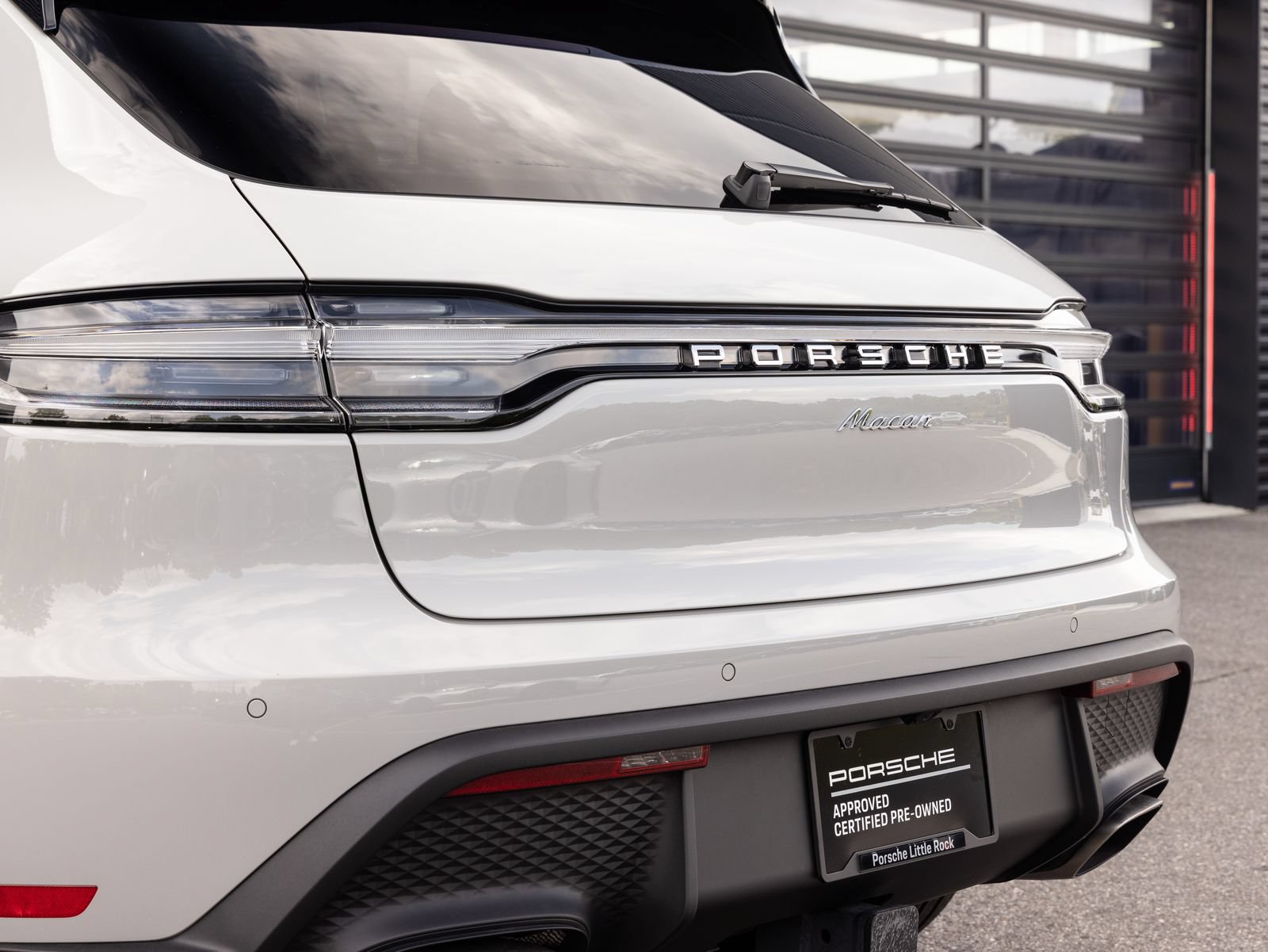 New 2025 Porsche Macan AWD/4WD image 12