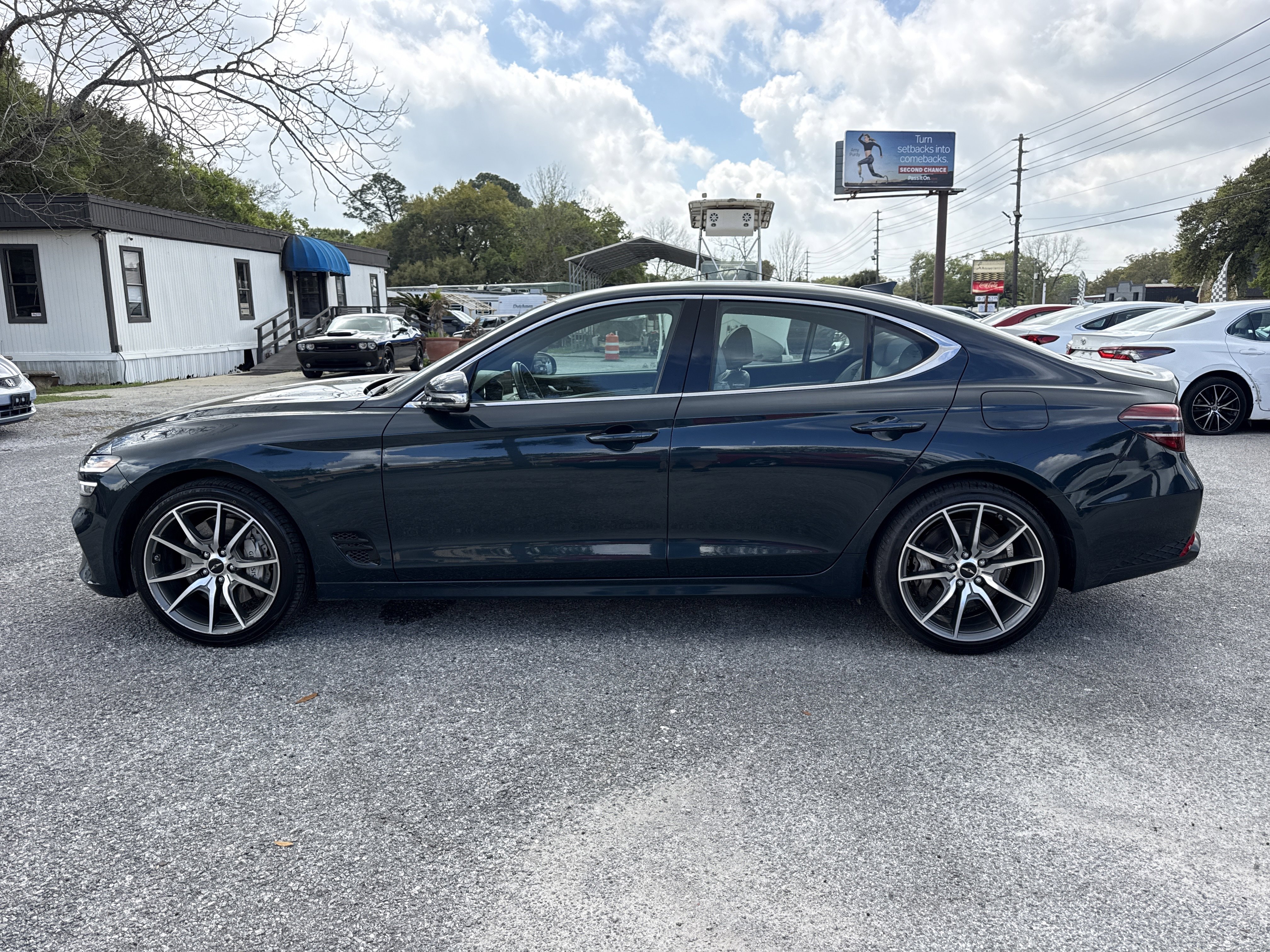Used 2024 Genesis G70 2.5T image 2