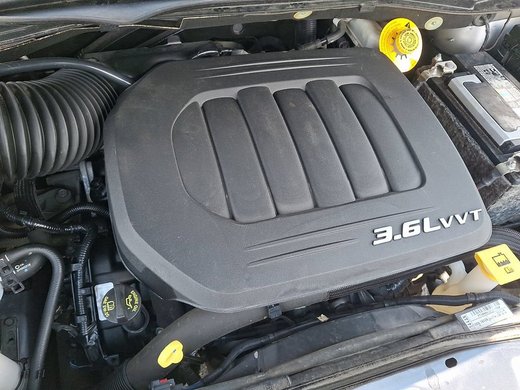 Used 2018 Dodge Grand Caravan GT FWD image 28
