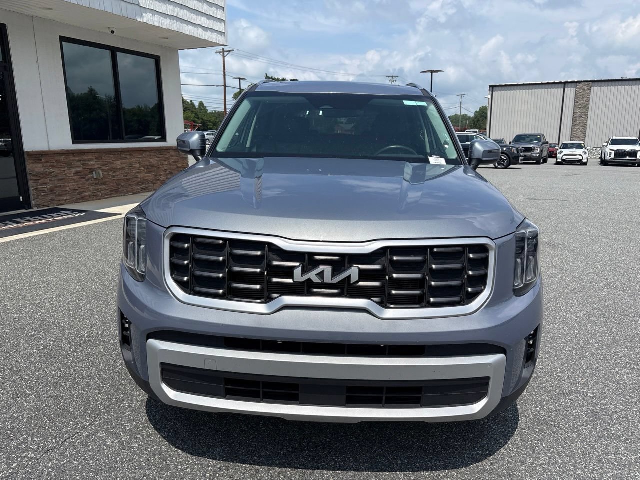 Used 2025 Kia Telluride S FWD image 12