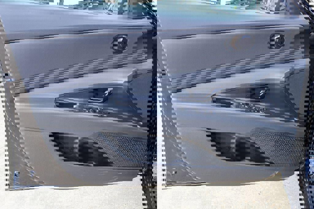 New 2026 Hyundai Elantra SEL Sport Premium w/ Cargo Package image 11