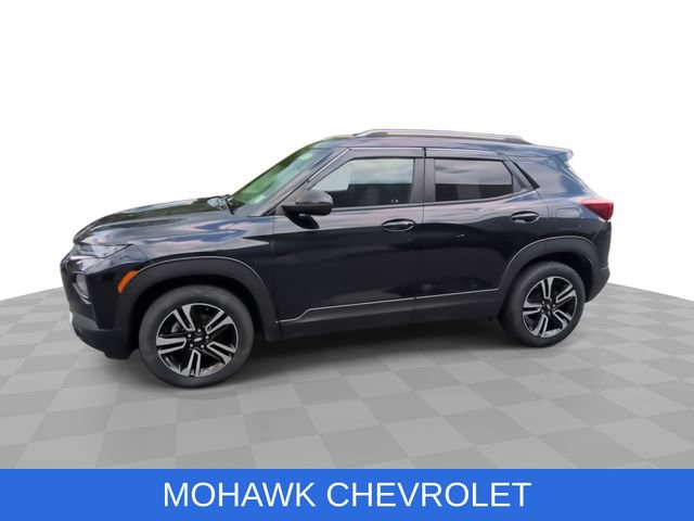 Certified 2021 Chevrolet TrailBlazer LT w/ Sun and Liftgate Package AWD/4WD image 4