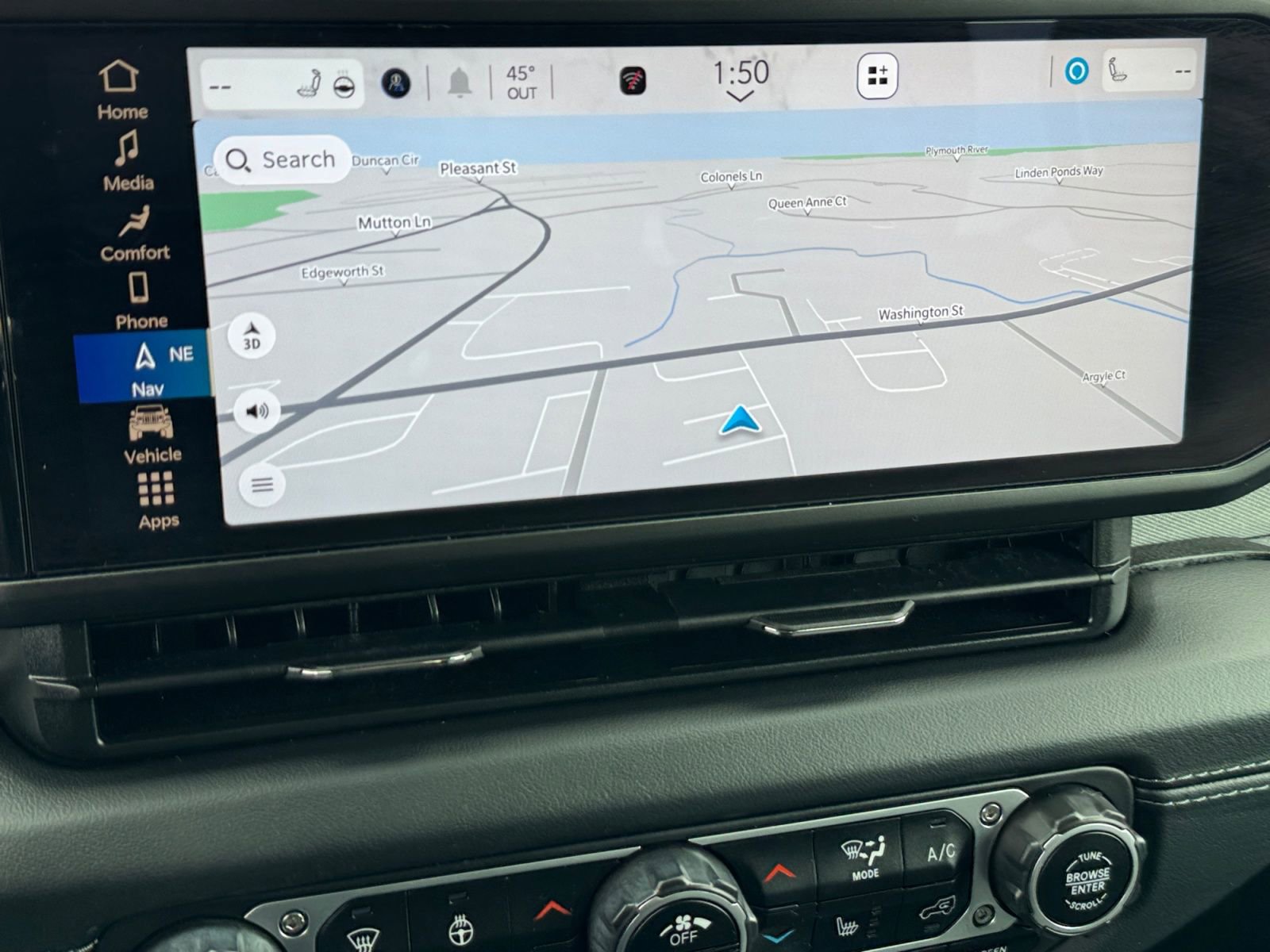 Used 2024 Jeep Wrangler Sahara w/ Technology Group AWD/4WD image 24