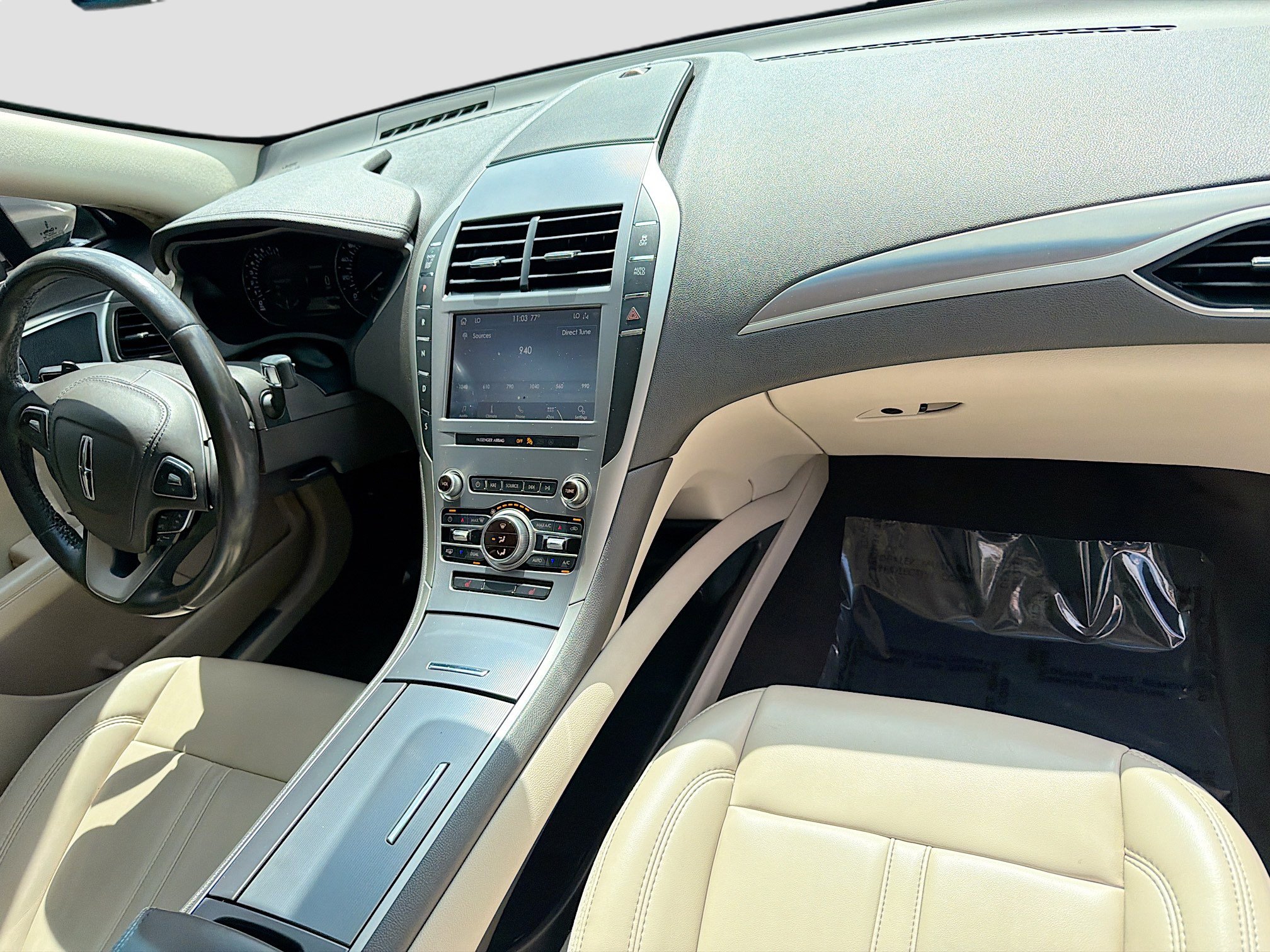 Used 2020 Lincoln MKZ FWD image 31