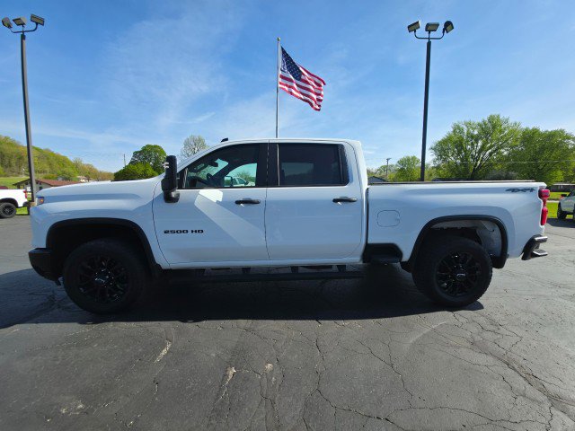 Used 2025 Chevrolet Silverado 2500 Custom w/ Custom Value Package AWD/4WD image 2