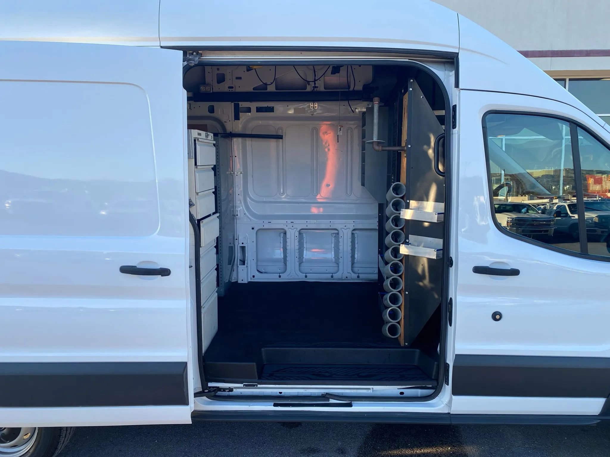 Used 2015 Ford Transit 250 148 High Roof Extended RWD image 18