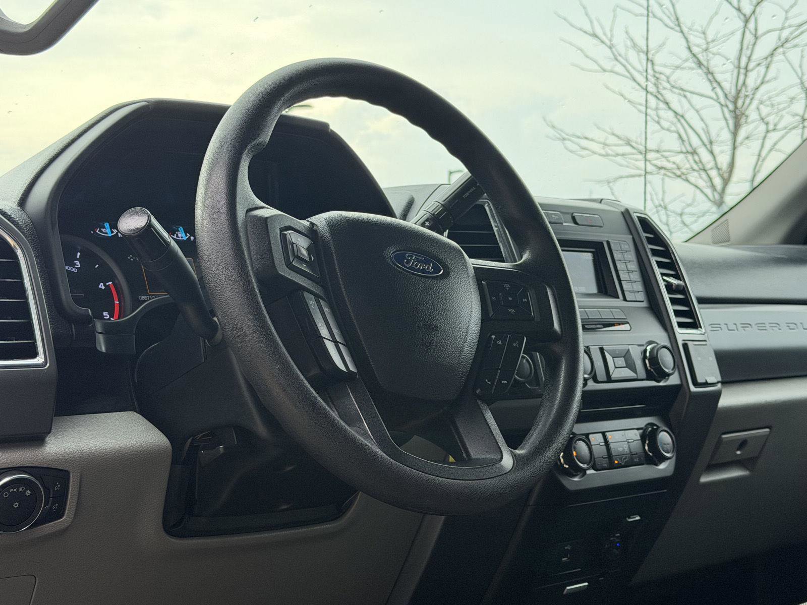 Used 2018 Ford F350 XLT image 40