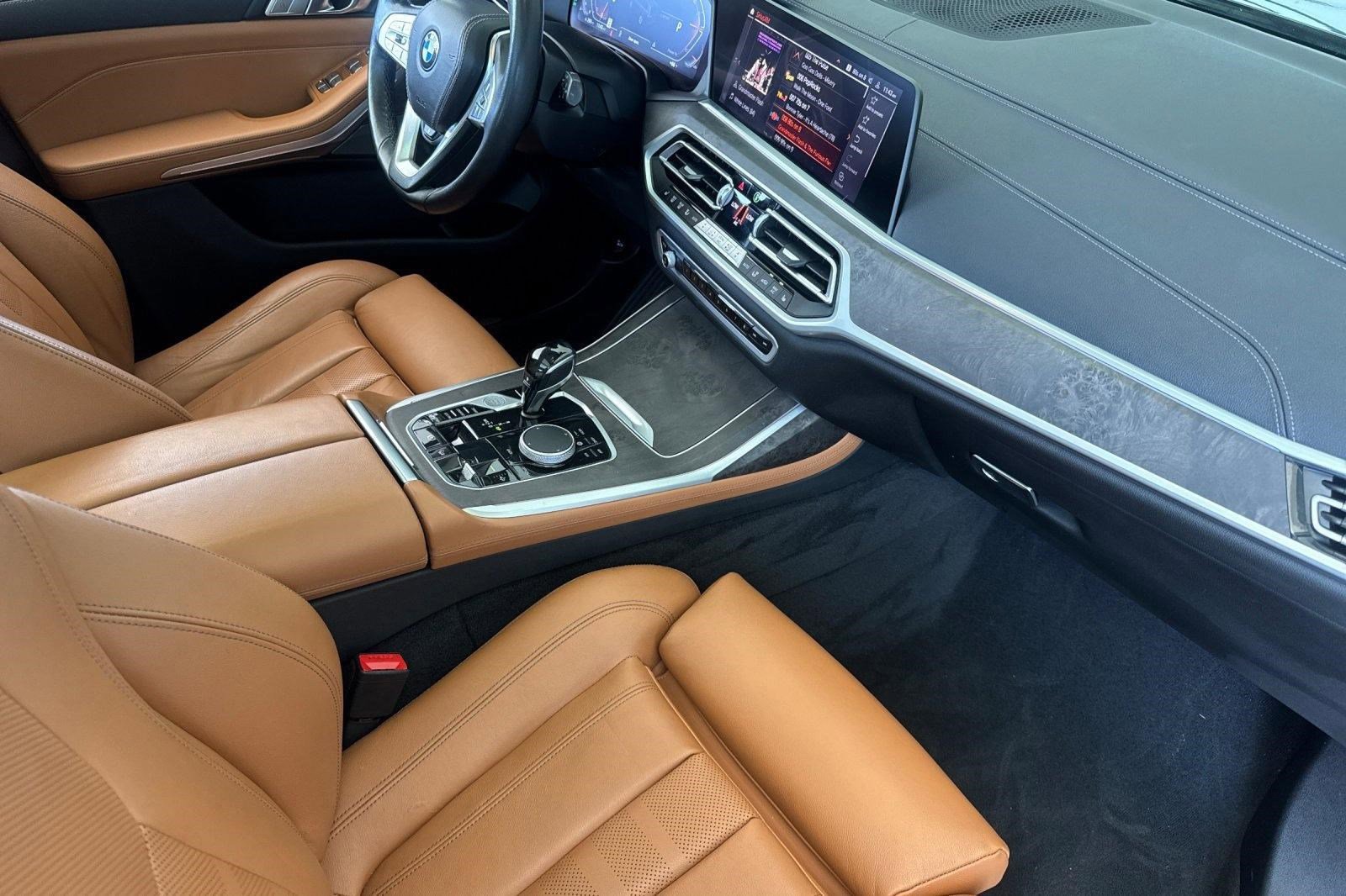 Used 2021 BMW X7 xDrive40i w/ Premium Package AWD/4WD image 32