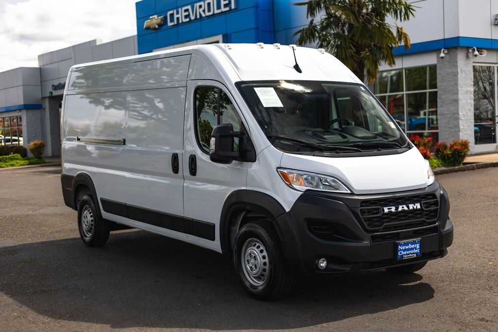 Used 2025 RAM ProMaster 2500 w/ Convenience Group FWD image 6