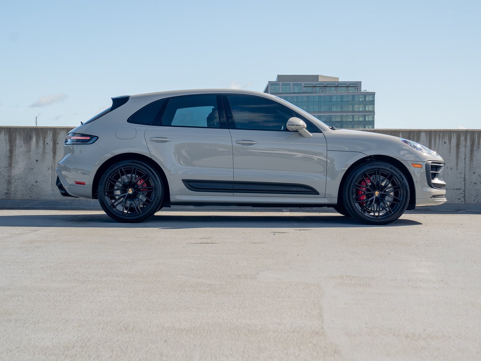 Used 2023 Porsche Macan GTS AWD/4WD image 6