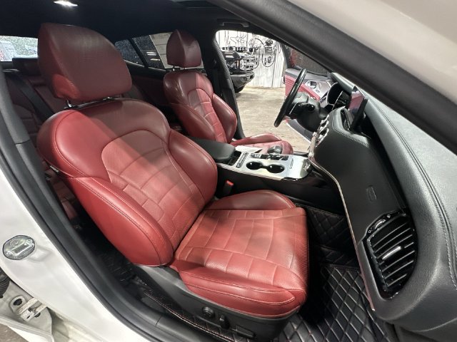 Used 2022 Kia Stinger GT2 w/ Red Interior Color Package RWD image 32